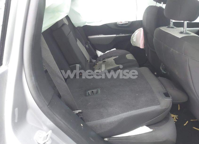 Photo 8 of 2014 Jeep Cherokee LATITUDE (VIN 1C4PJMCS1EW190833)