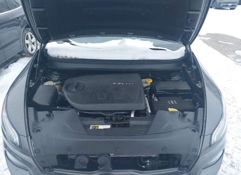 Photo 10 of 2014 Jeep Cherokee LATITUDE (VIN 1C4PJMCS1EW197863)