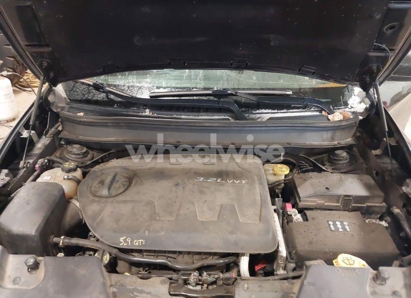 Photo 10 of 2014 Jeep Cherokee LATITUDE (VIN 1C4PJMCS1EW229758)