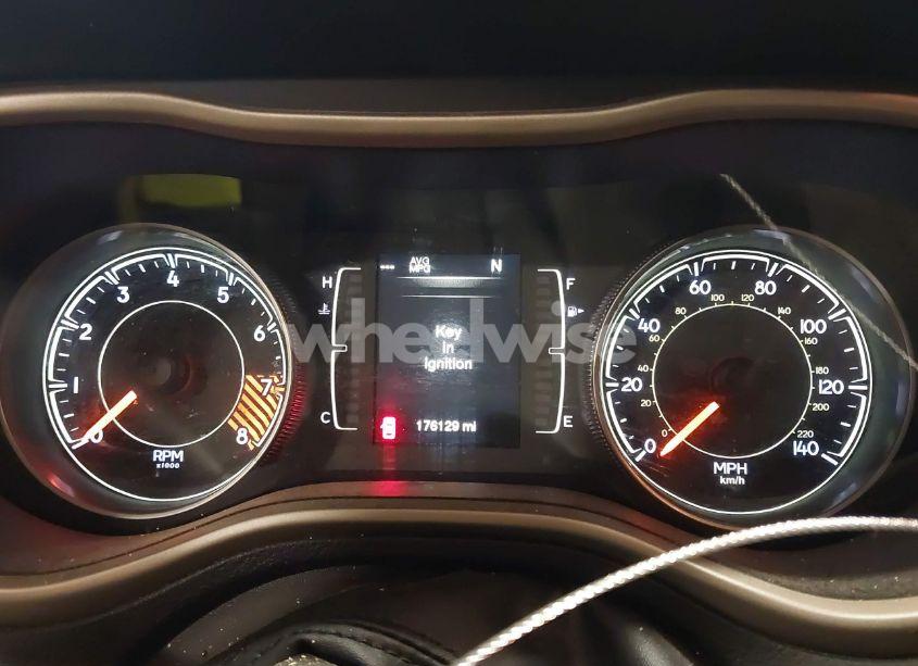 Photo 7 of 2014 Jeep Cherokee LATITUDE (VIN 1C4PJMCS1EW229758)