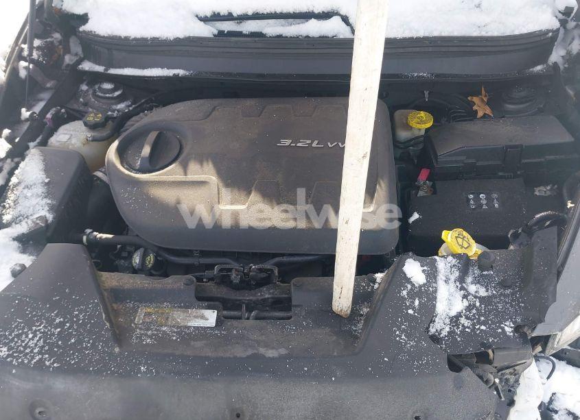 Photo 10 of 2014 Jeep Cherokee LATITUDE (VIN 1C4PJMCS1EW281701)