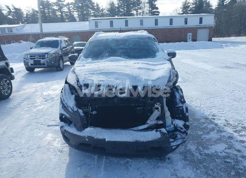 Photo 13 of 2014 Jeep Cherokee LATITUDE (VIN 1C4PJMCS1EW281701)