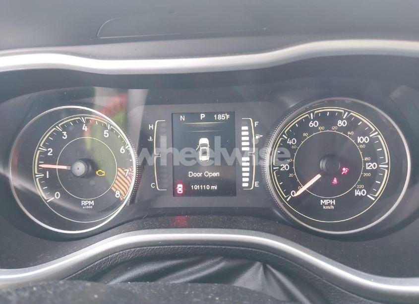 Photo 7 of 2014 Jeep Cherokee LATITUDE (VIN 1C4PJMCS1EW281701)