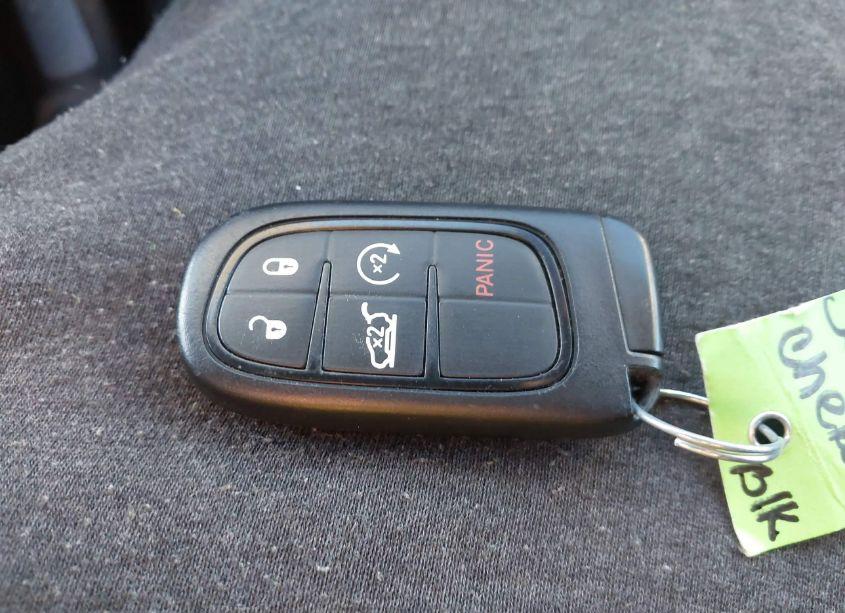 Photo 11 of 2014 Jeep Cherokee LATITUDE (VIN 1C4PJMCS1EW321792)