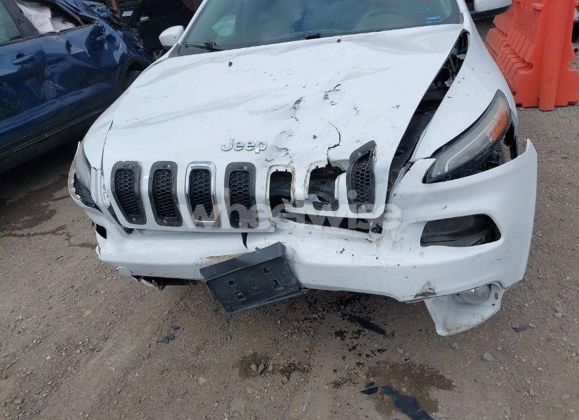 Photo 12 of 2015 Jeep Cherokee LATITUDE (VIN 1C4PJMCS1FW541757)