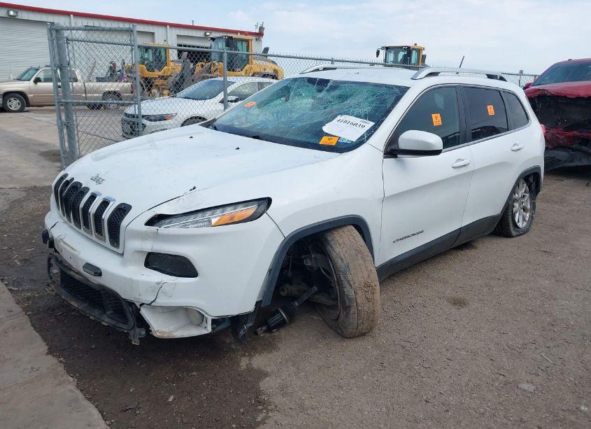 Photo 2 of 2015 Jeep Cherokee NORTH (VIN 1C4PJMCS1FW619924)