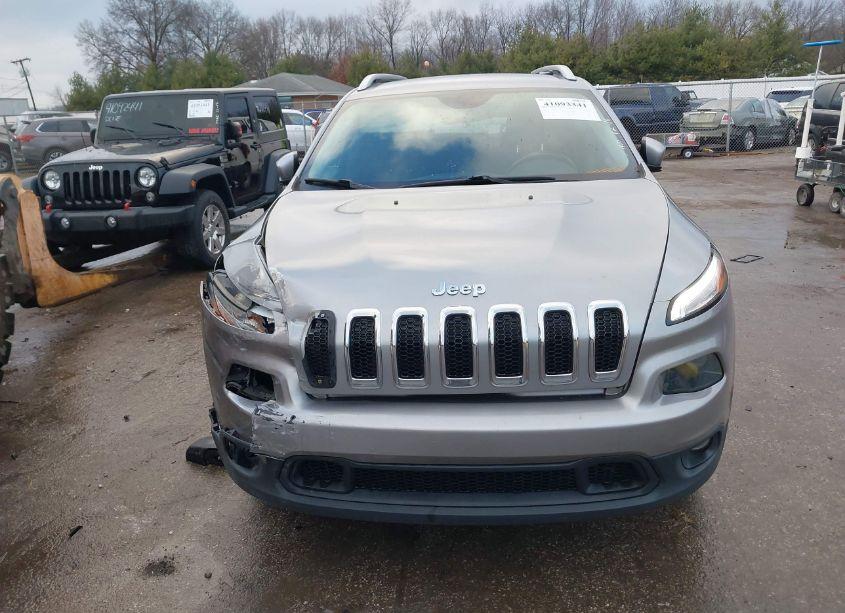 Photo 12 of 2015 Jeep Cherokee LATITUDE (VIN 1C4PJMCS1FW650106)