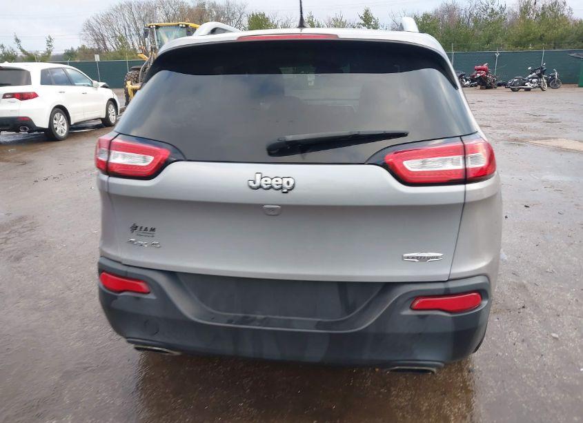 Photo 16 of 2015 Jeep Cherokee LATITUDE (VIN 1C4PJMCS1FW650106)