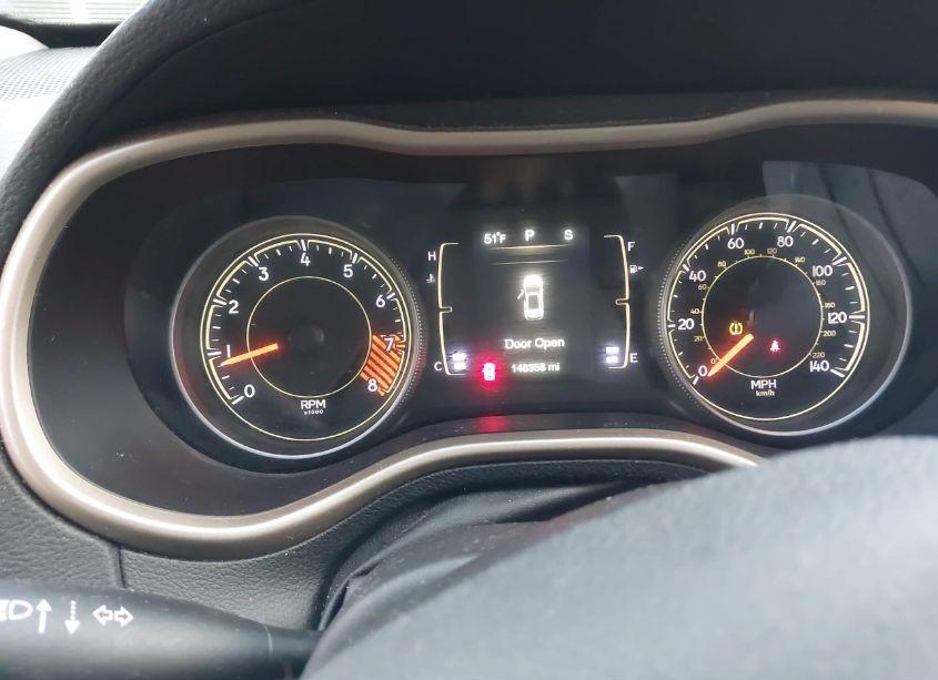 Photo 7 of 2015 Jeep Cherokee LATITUDE (VIN 1C4PJMCS1FW650106)