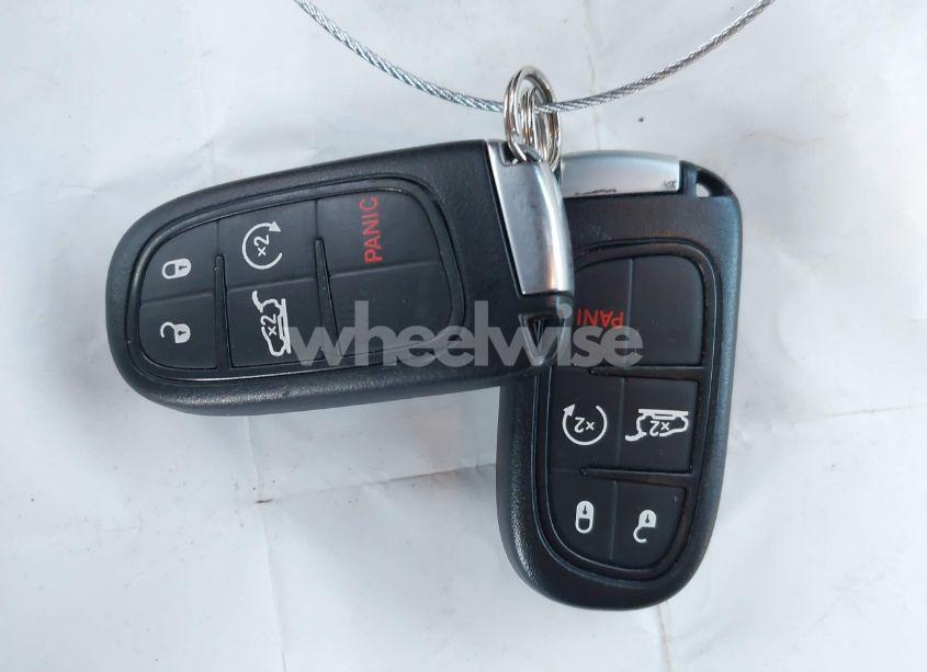 Photo 11 of 2016 Jeep Cherokee LATITUDE (VIN 1C4PJMCS1GW103614)