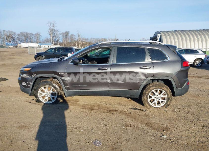 Photo 14 of 2016 Jeep Cherokee LATITUDE (VIN 1C4PJMCS1GW103614)