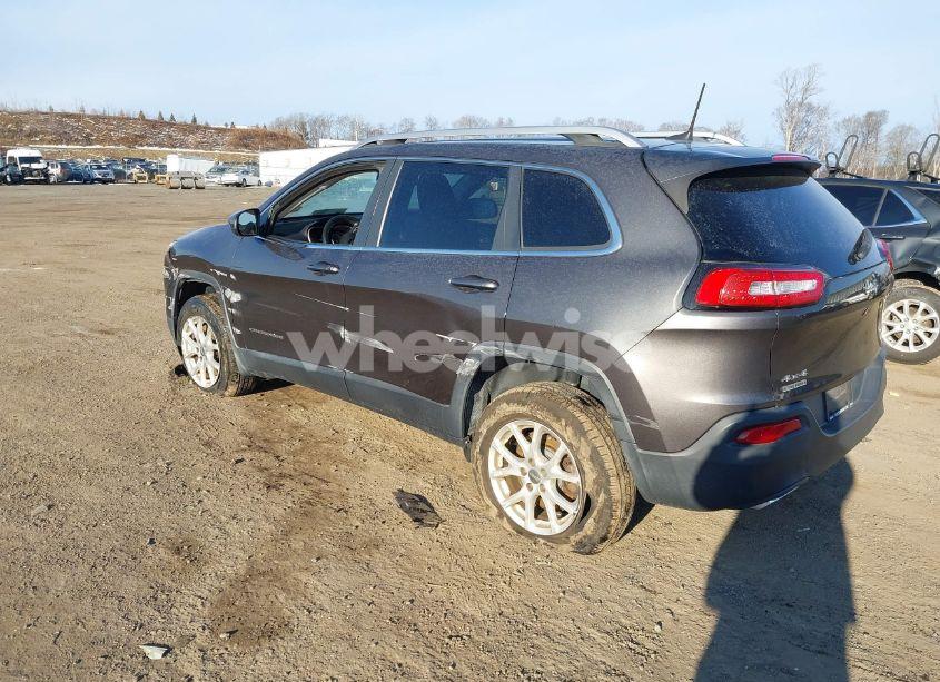 Photo 3 of 2016 Jeep Cherokee LATITUDE (VIN 1C4PJMCS1GW103614)