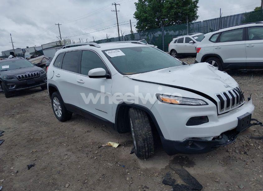 2016 Jeep Cherokee LATITUDE (VIN 1C4PJMCS1GW145779) main photo