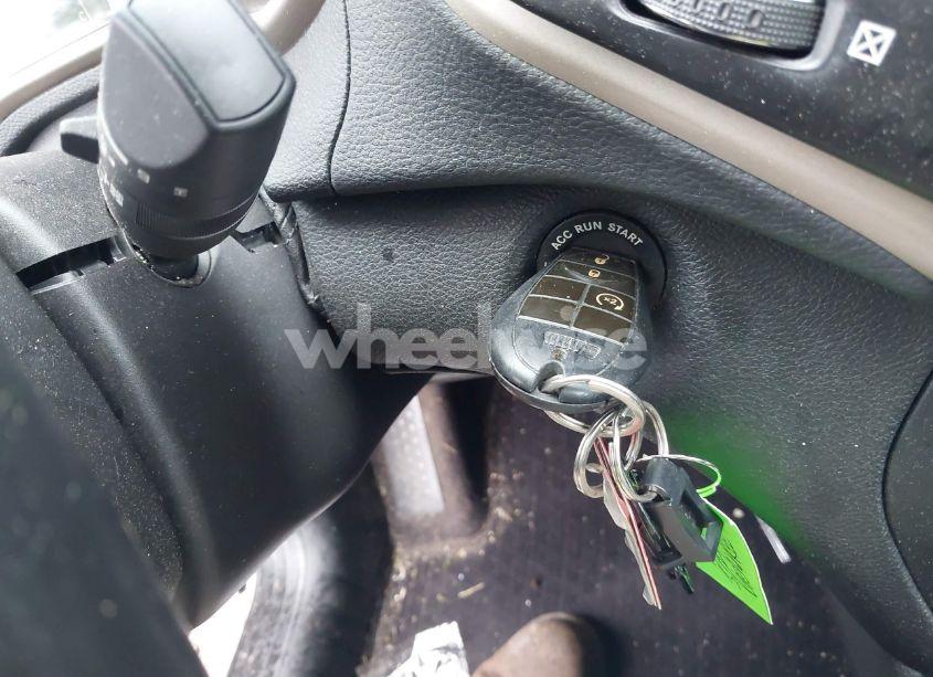 Photo 11 of 2016 Jeep Cherokee LATITUDE (VIN 1C4PJMCS1GW145779)