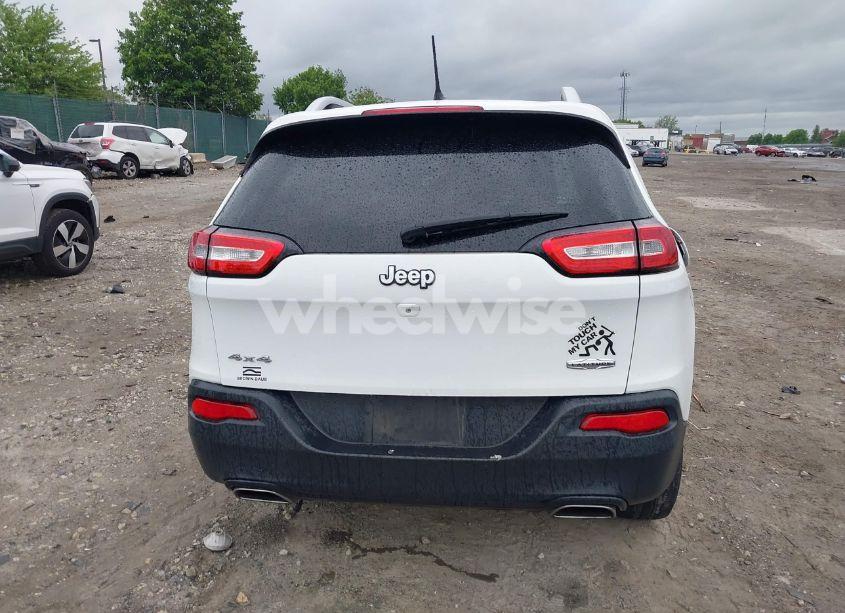 Photo 17 of 2016 Jeep Cherokee LATITUDE (VIN 1C4PJMCS1GW145779)
