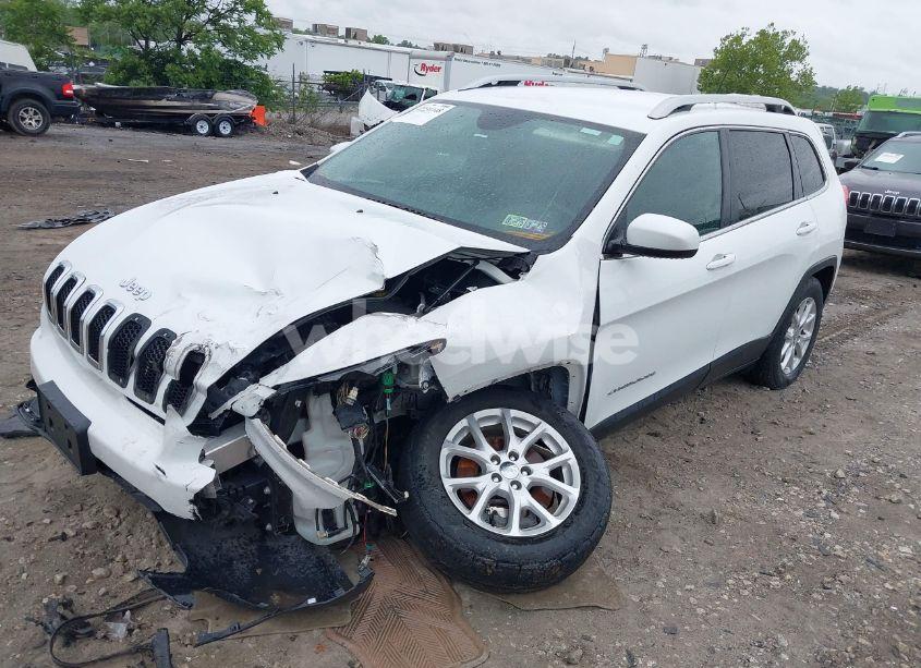 Photo 2 of 2016 Jeep Cherokee LATITUDE (VIN 1C4PJMCS1GW145779)
