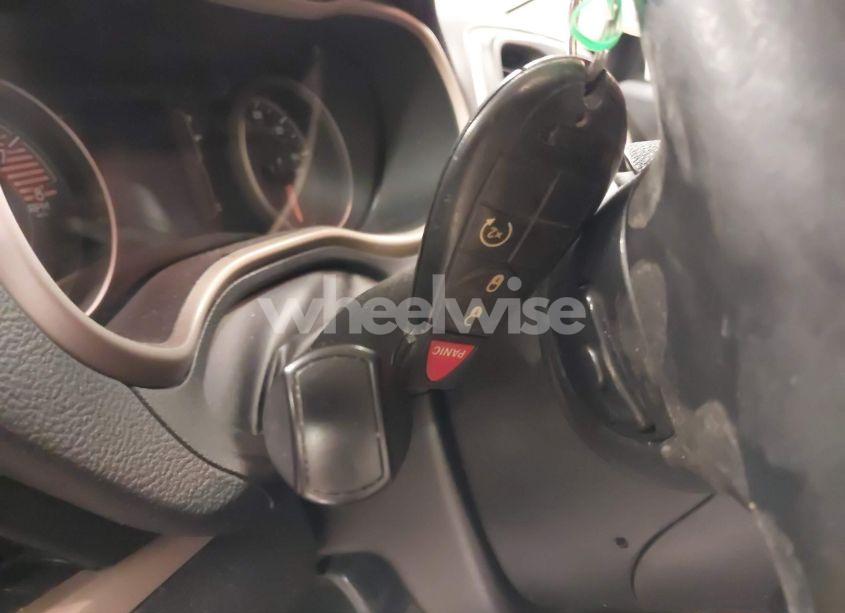 Photo 11 of 2016 Jeep Cherokee LATITUDE (VIN 1C4PJMCS1GW170018)