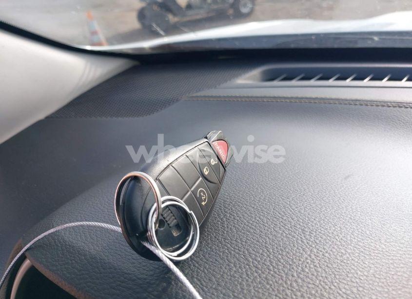 Photo 11 of 2016 Jeep Cherokee LATITUDE (VIN 1C4PJMCS1GW185442)