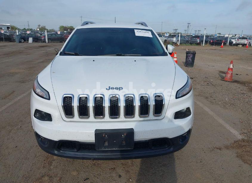 Photo 12 of 2016 Jeep Cherokee LATITUDE (VIN 1C4PJMCS1GW185442)