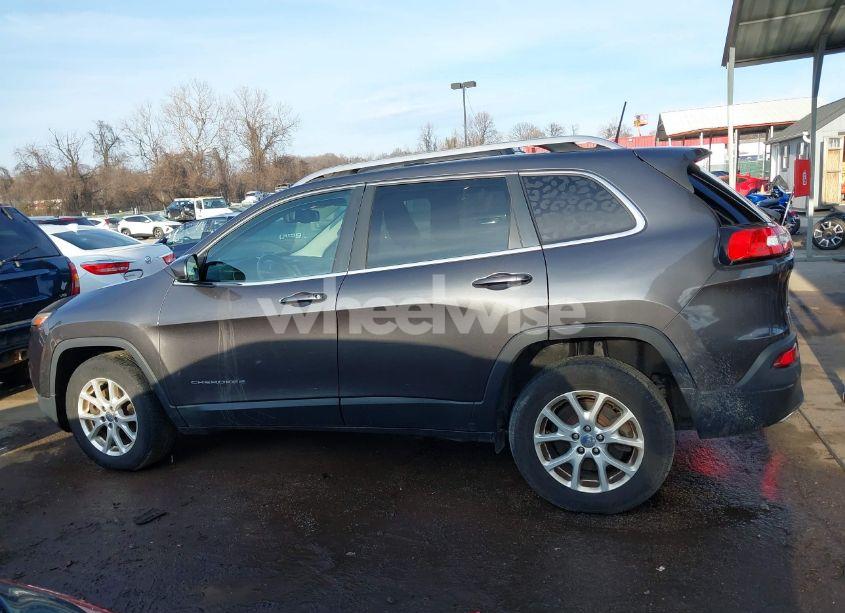 Photo 14 of 2016 Jeep Cherokee LATITUDE (VIN 1C4PJMCS1GW241704)