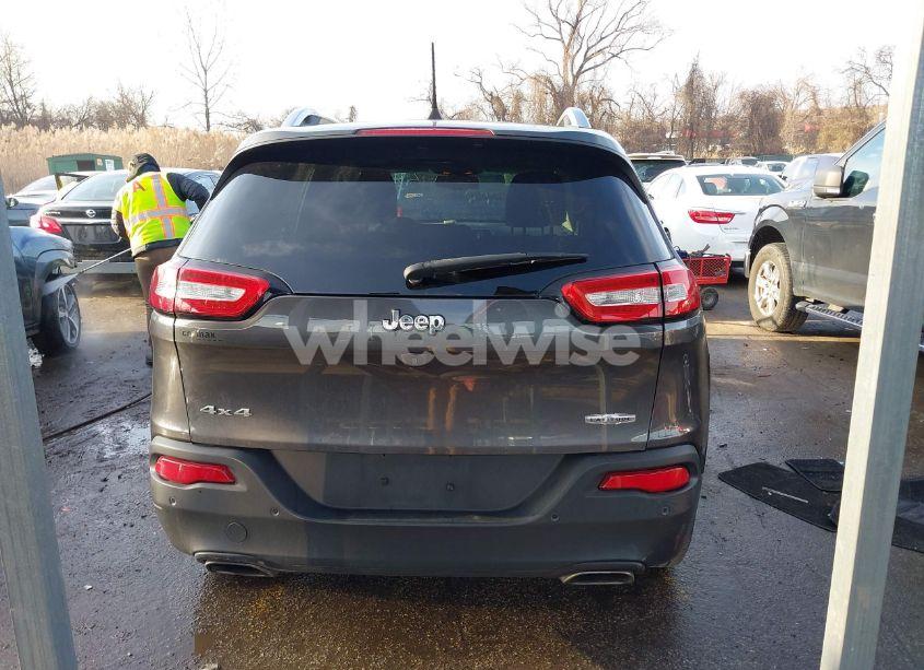 Photo 16 of 2016 Jeep Cherokee LATITUDE (VIN 1C4PJMCS1GW241704)