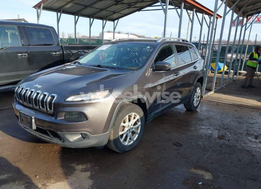 Photo 2 of 2016 Jeep Cherokee LATITUDE (VIN 1C4PJMCS1GW241704)