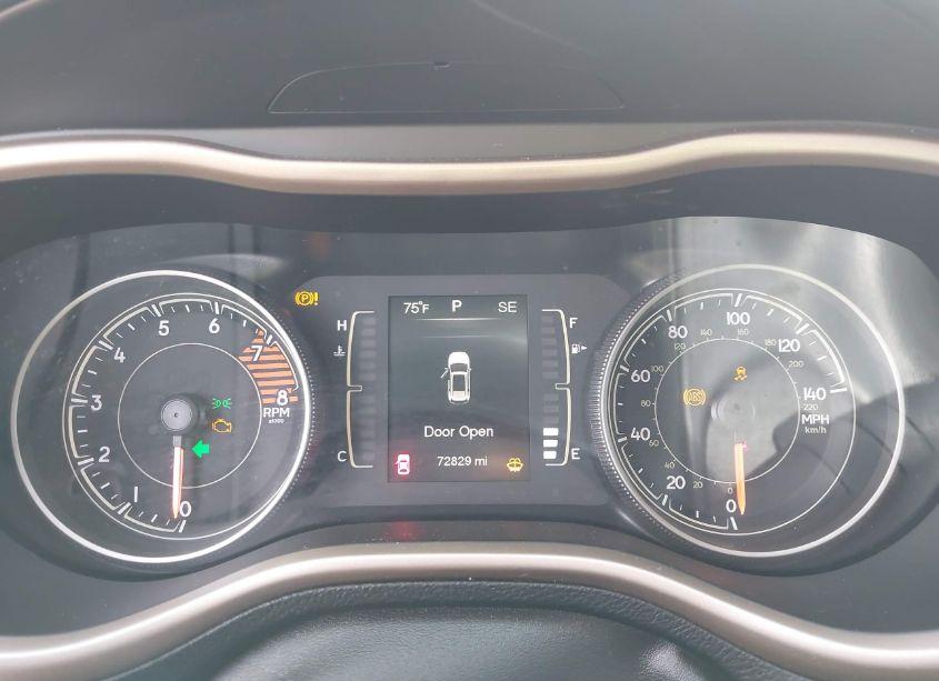 Photo 7 of 2016 Jeep Cherokee LATITUDE (VIN 1C4PJMCS1GW254615)