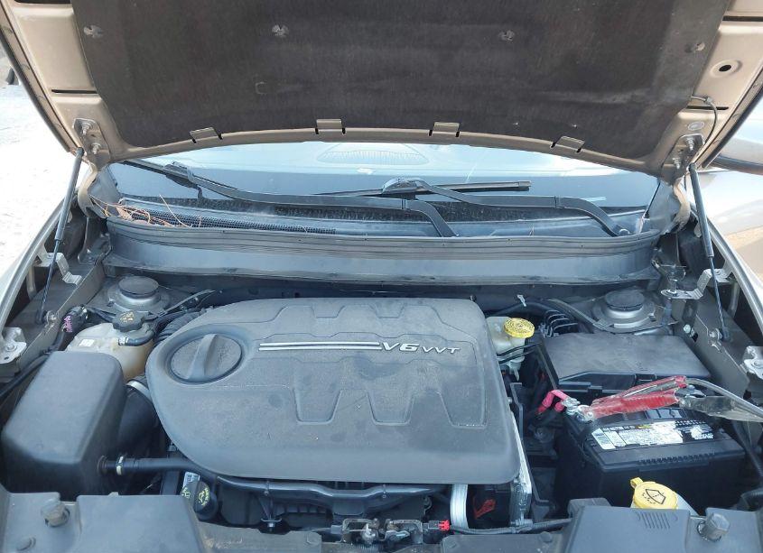 Photo 10 of 2016 Jeep Cherokee LATITUDE (VIN 1C4PJMCS1GW286609)