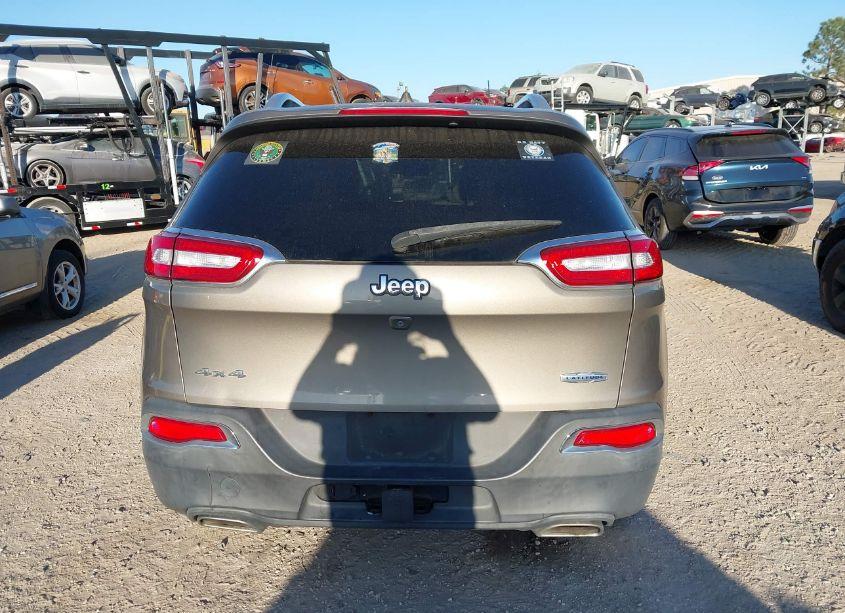 Photo 16 of 2016 Jeep Cherokee LATITUDE (VIN 1C4PJMCS1GW286609)