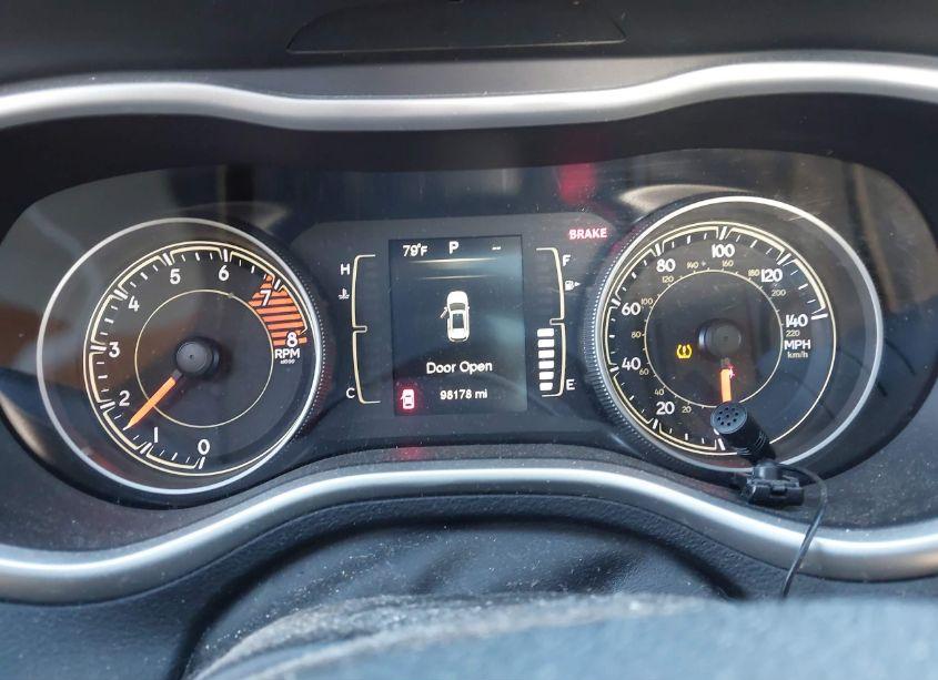 Photo 7 of 2016 Jeep Cherokee LATITUDE (VIN 1C4PJMCS1GW286609)