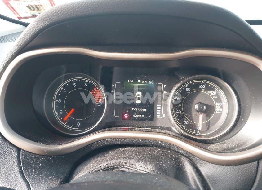 Photo 7 of 2016 Jeep Cherokee 75TH ANNIVERSARY (VIN 1C4PJMCS1GW326557)