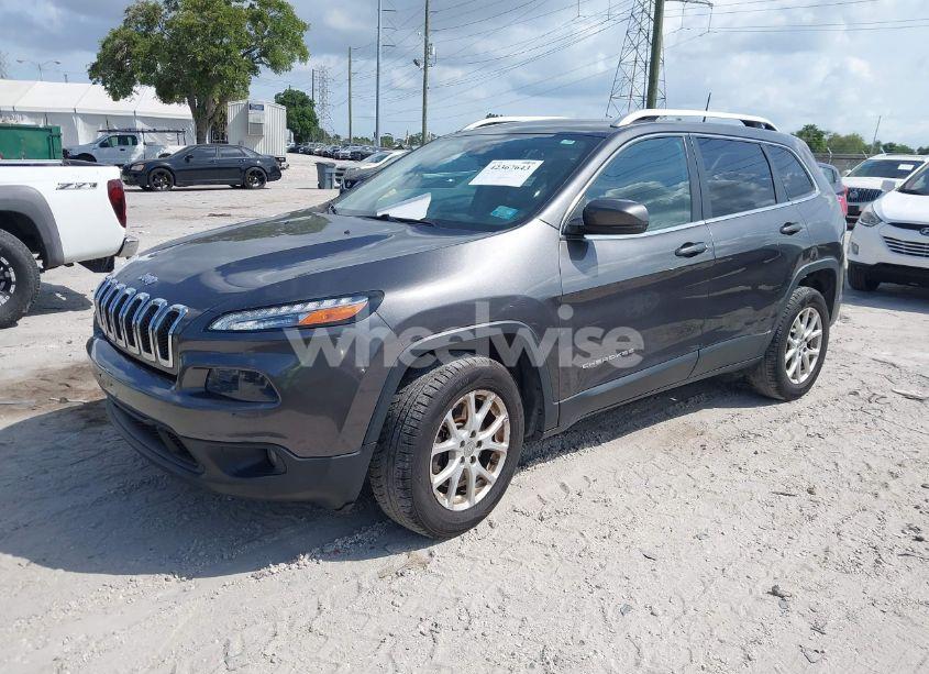 Photo 2 of 2016 Jeep Cherokee LATITUDE (VIN 1C4PJMCS1GW367447)