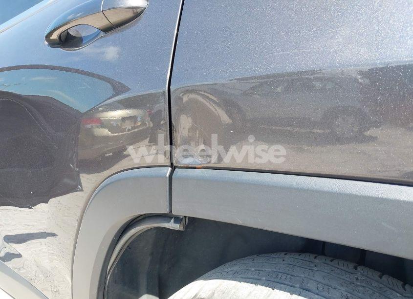 Photo 6 of 2016 Jeep Cherokee LATITUDE (VIN 1C4PJMCS1GW367447)