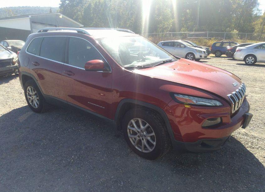 2017 Jeep Cherokee LATITUDE 4X4 (VIN 1C4PJMCS1HD216122) main photo