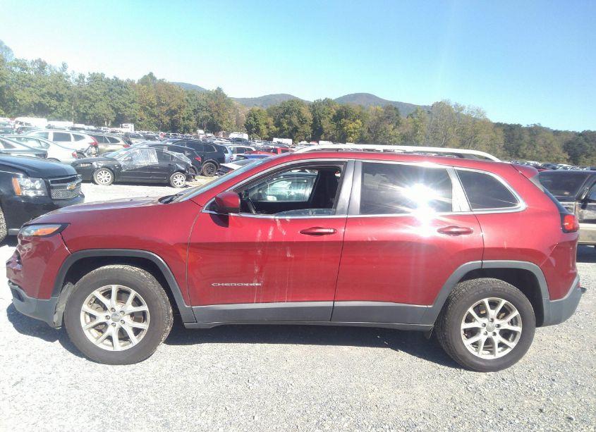 Photo 15 of 2017 Jeep Cherokee LATITUDE 4X4 (VIN 1C4PJMCS1HD216122)