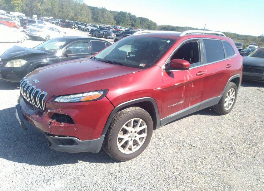 Photo 2 of 2017 Jeep Cherokee LATITUDE 4X4 (VIN 1C4PJMCS1HD216122)
