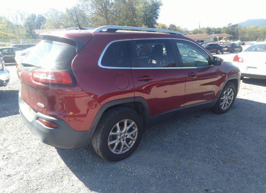 Photo 4 of 2017 Jeep Cherokee LATITUDE 4X4 (VIN 1C4PJMCS1HD216122)