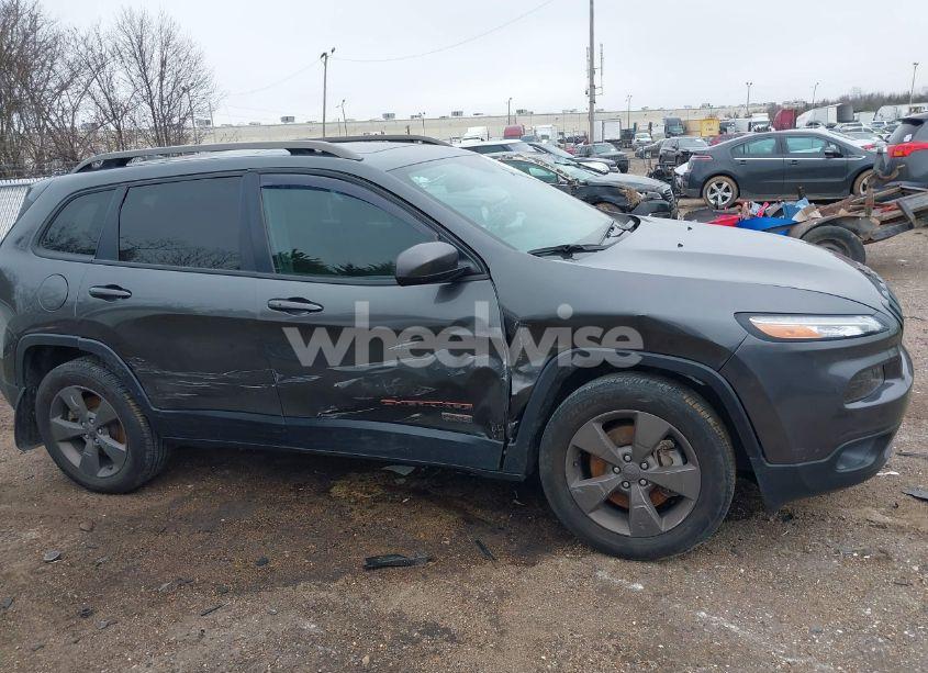 Photo 12 of 2017 Jeep Cherokee 75TH ANNIVERSARY EDITION 4X4 (VIN 1C4PJMCS1HW521429)