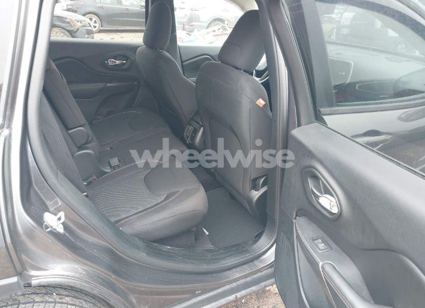 Photo 8 of 2017 Jeep Cherokee 75TH ANNIVERSARY EDITION 4X4 (VIN 1C4PJMCS1HW521429)