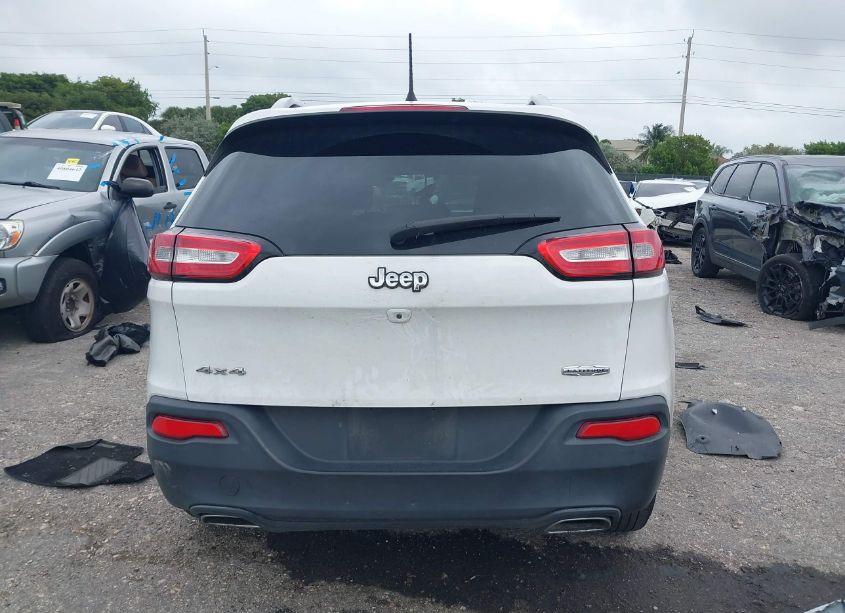 Photo 16 of 2017 Jeep Cherokee LATITUDE 4X4 (VIN 1C4PJMCS1HW544791)