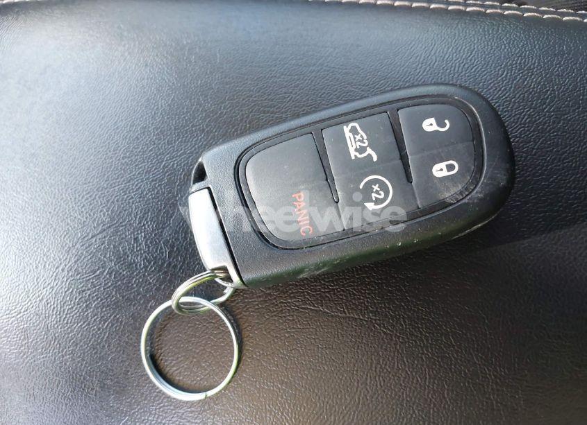 Photo 11 of 2014 Jeep Cherokee LATITUDE (VIN 1C4PJMCS2EW137767)