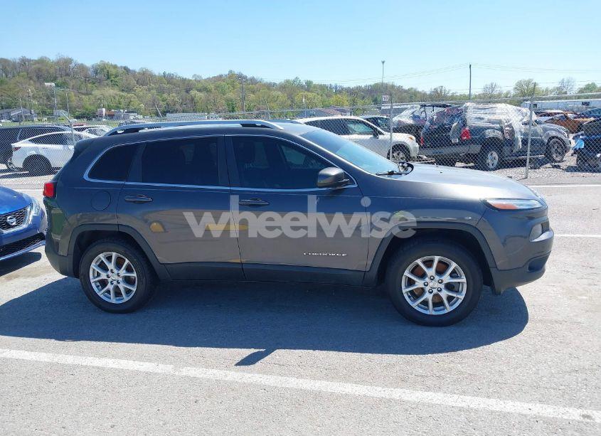 Photo 13 of 2014 Jeep Cherokee LATITUDE (VIN 1C4PJMCS2EW137767)