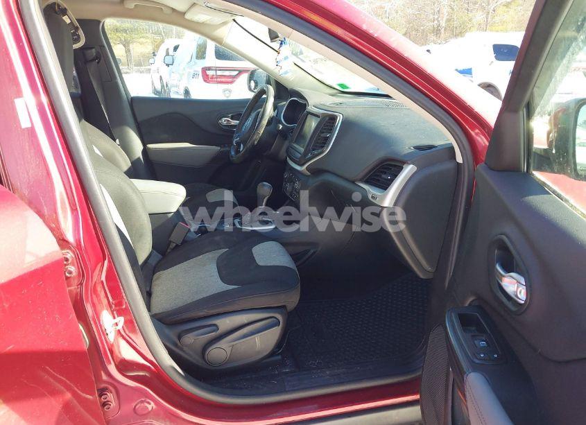 Photo 5 of 2014 Jeep Cherokee LATITUDE (VIN 1C4PJMCS2EW150390)