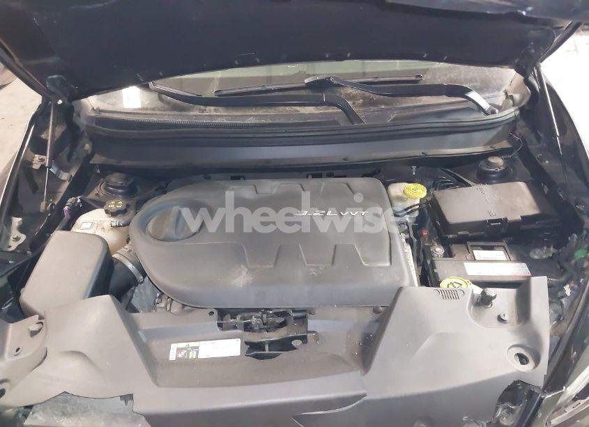 Photo 10 of 2014 Jeep Cherokee LATITUDE (VIN 1C4PJMCS2EW150633)