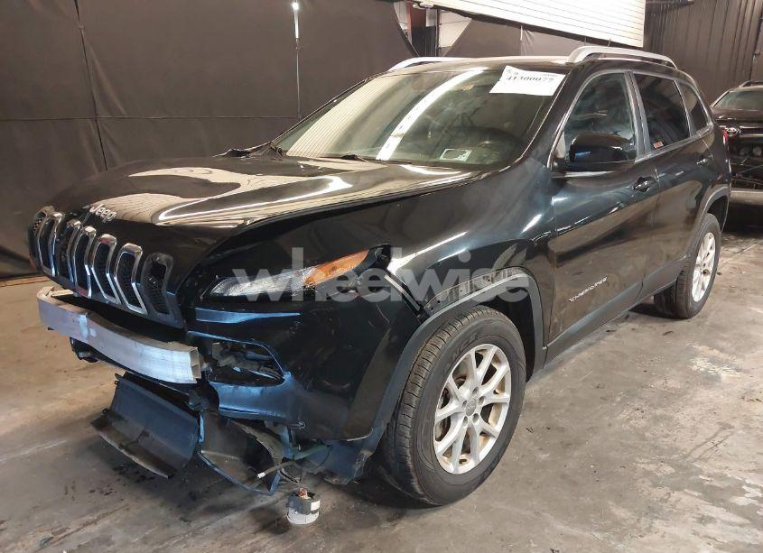 Photo 2 of 2014 Jeep Cherokee LATITUDE (VIN 1C4PJMCS2EW150633)