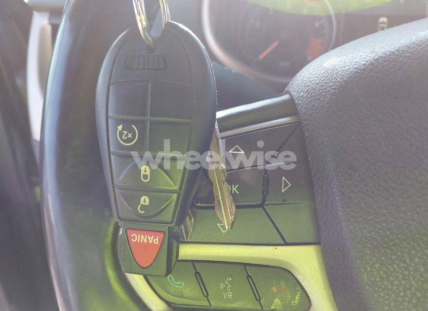 Photo 11 of 2014 Jeep Cherokee LATITUDE (VIN 1C4PJMCS2EW153290)