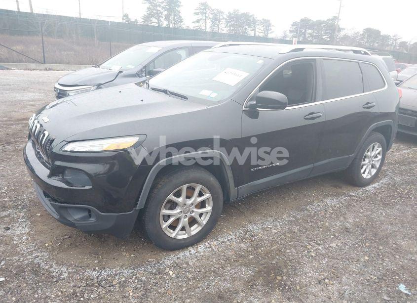 Photo 2 of 2014 Jeep Cherokee LATITUDE (VIN 1C4PJMCS2EW184183)