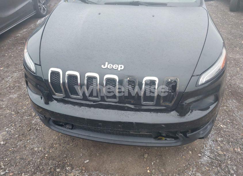 Photo 6 of 2014 Jeep Cherokee LATITUDE (VIN 1C4PJMCS2EW184183)