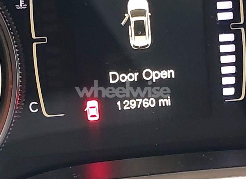 Photo 7 of 2014 Jeep Cherokee LATITUDE (VIN 1C4PJMCS2EW184183)