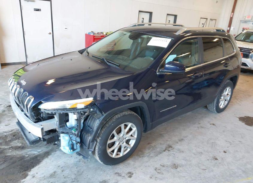 Photo 2 of 2014 Jeep Cherokee LATITUDE (VIN 1C4PJMCS2EW219949)